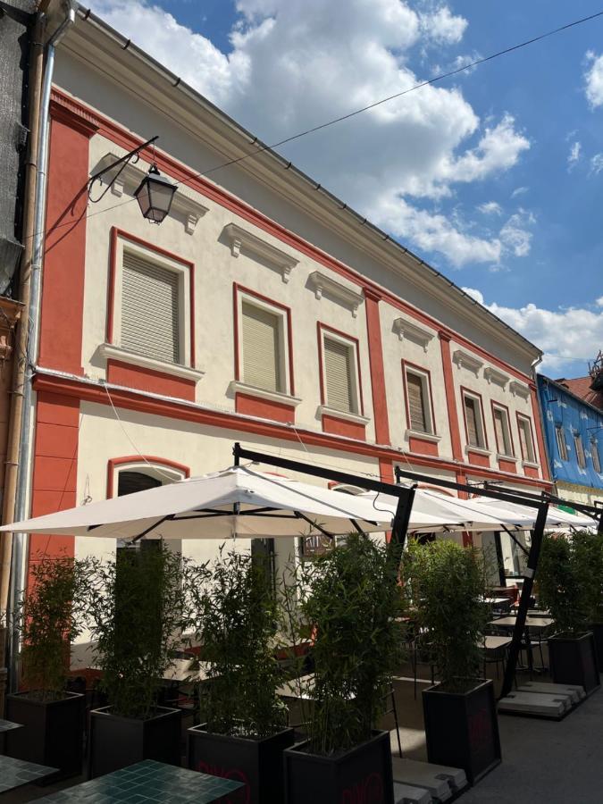 Barty Downtown Apart 1 Temeşvar Dış mekan fotoğraf