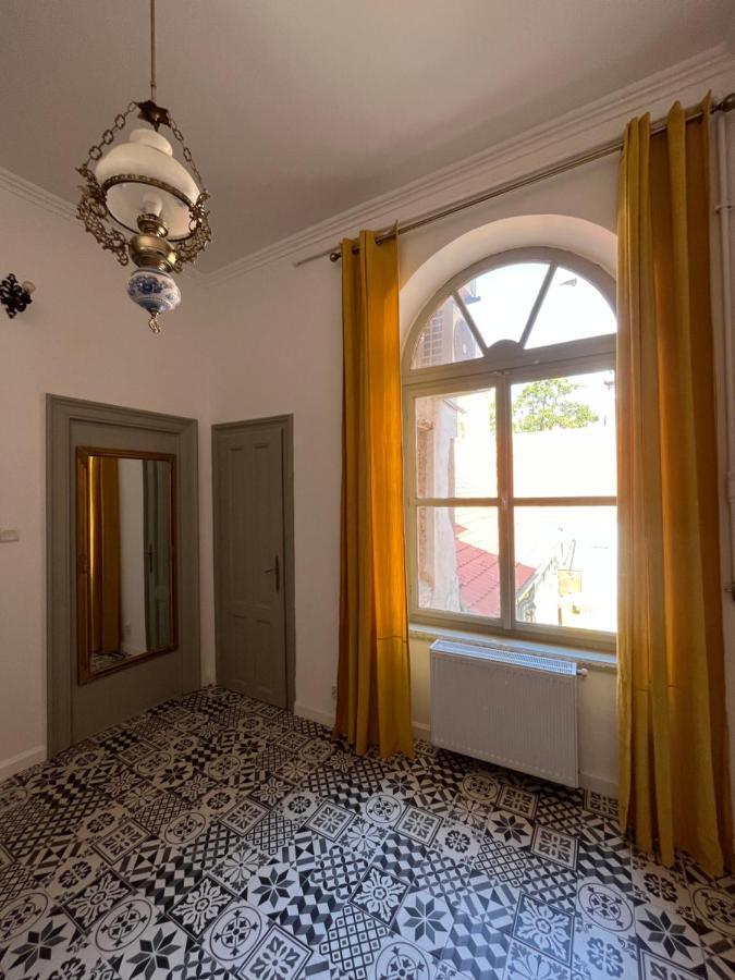 Barty Downtown Apart 1 Temeşvar Dış mekan fotoğraf